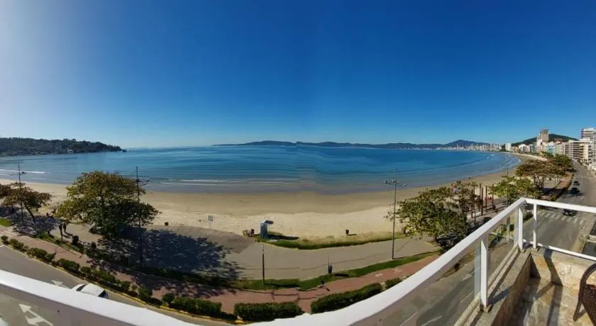Apartamento de Cobertura frente para o mar Itapema - Image 1