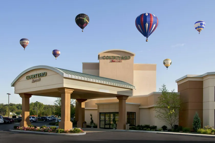 Courtyard by Marriott Canton - Image 1