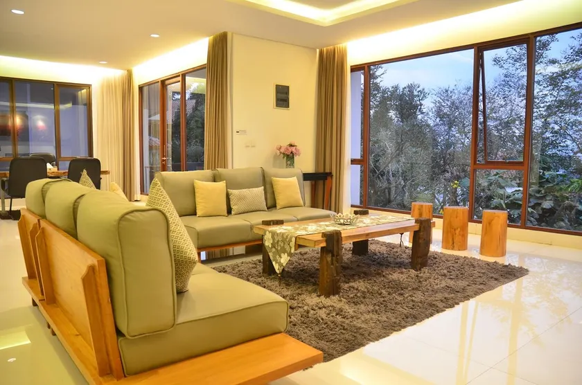 Ohara City View Villa 5 Bedrooms With a Private Heated Swimming Pool and a Movie Room and a Billiard Table - Image 1