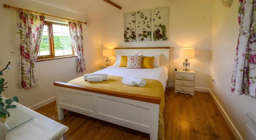 Lavender - Delightful Stables Conversion By STAE-Homes - Image 1