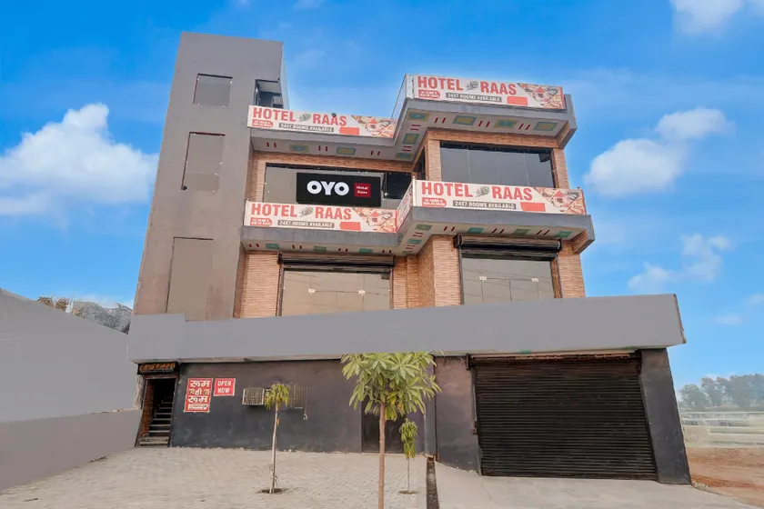 OYO HOTEL RAAS - Image 1
