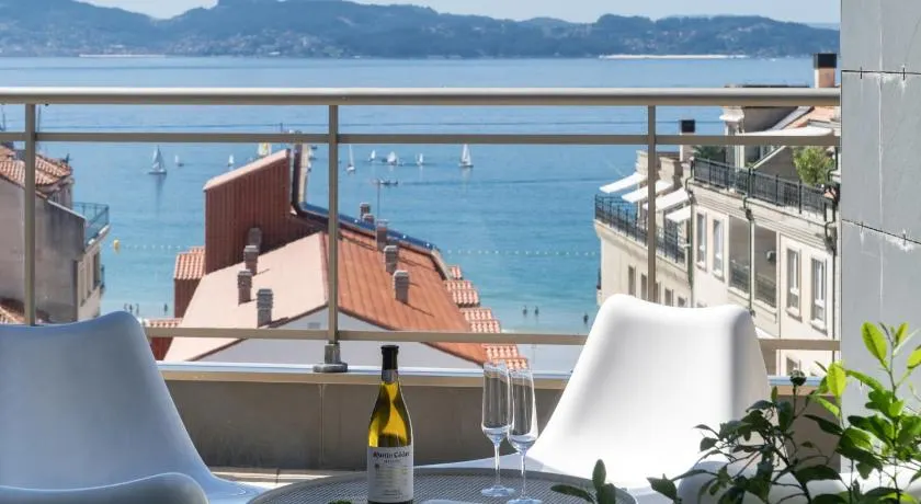 ÁTICO DE LUX SANXENXO - Image 1