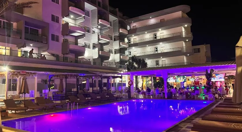 OSIRIS HOTEL APARTMENTS and STUDIOS - Image 1