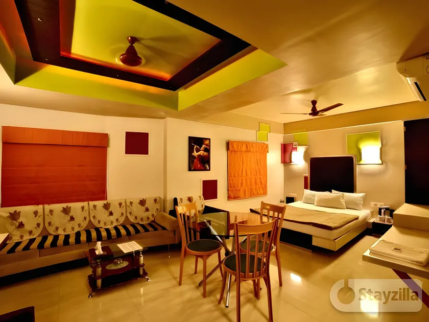 Hotel Harmony - Image 1