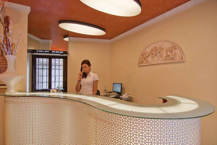 Hotel Fellini a Fontana di Trevi - Image 1