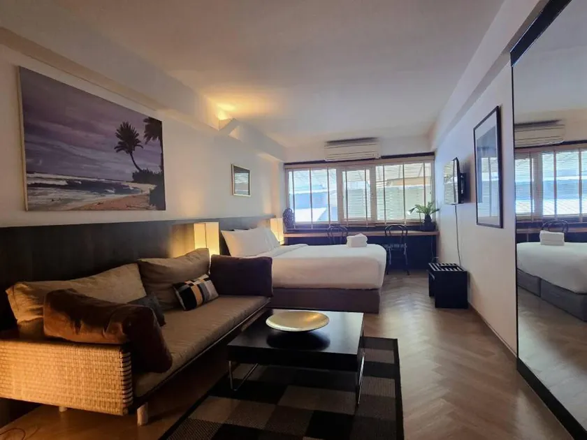 Somewhere to Escape - Hometel - Image 1
