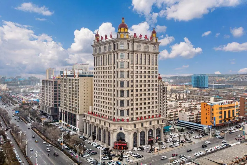 Yuhe Hotel - Image 1