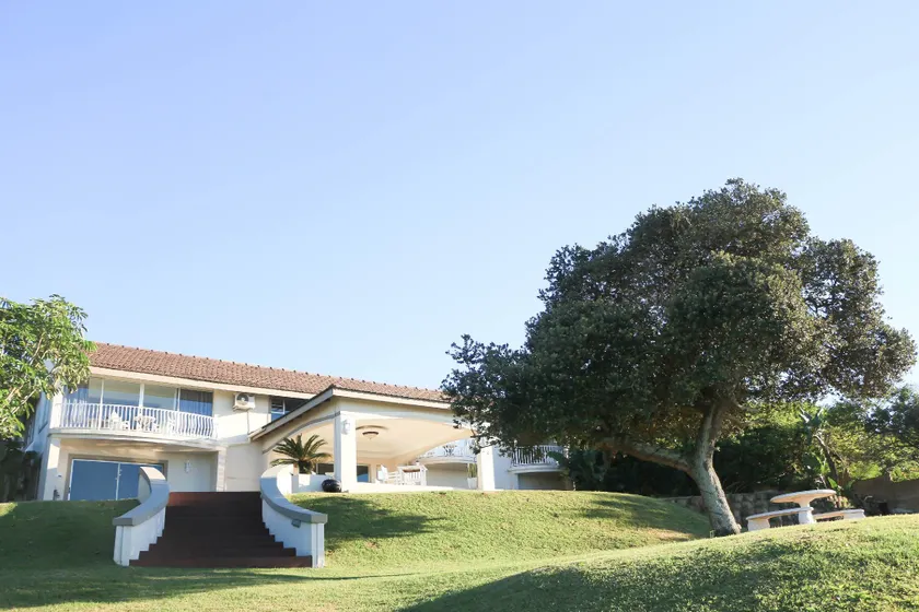 The Milkwood Beach Apartments - Image 1