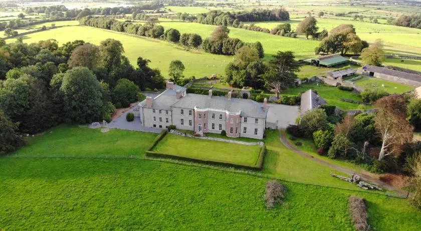 CastleHacket House - Image 1