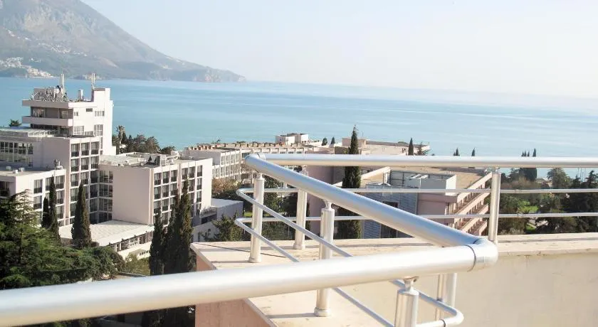 Apartments Mitende - Image 1