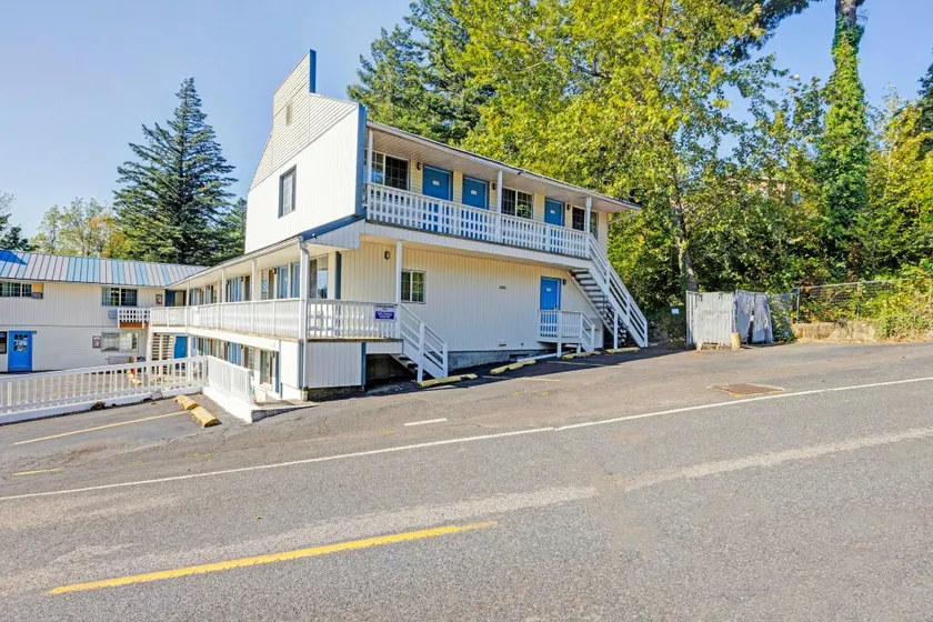Capital O Stevenson Inn Riverside - Image 1