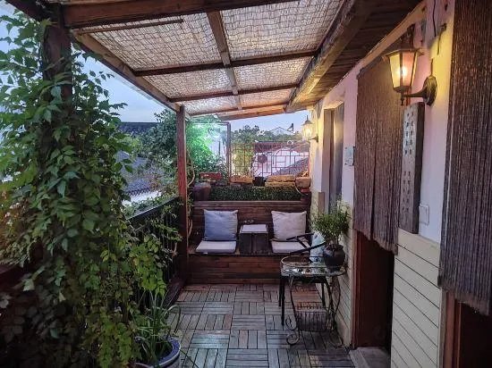 Dingxiang No.9 Hostel - Image 1
