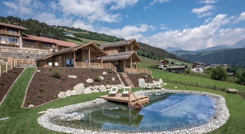 DILIA Chalets & Apartments - Image 1