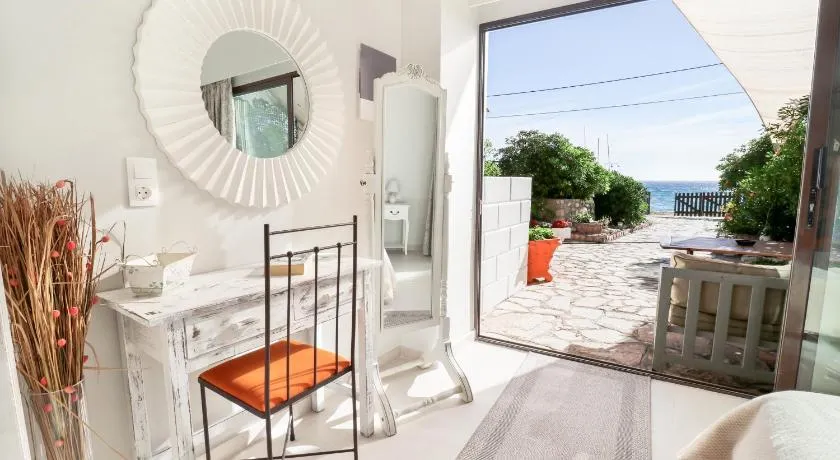 Louiza Apartments - Image 1
