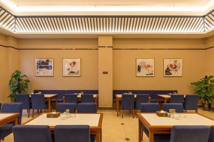 Jinhe Hotel - Image 1