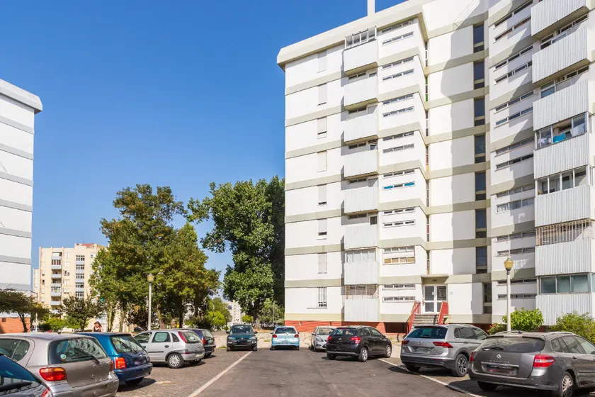 Lisbon Airport Suites - Image 1
