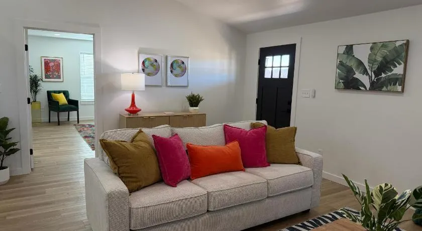 Game Night Getaway - 3BR Near WinStar - Image 1