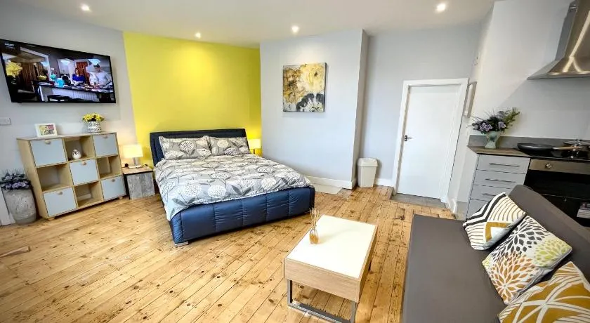 Albion Boutique Guest House - Image 1