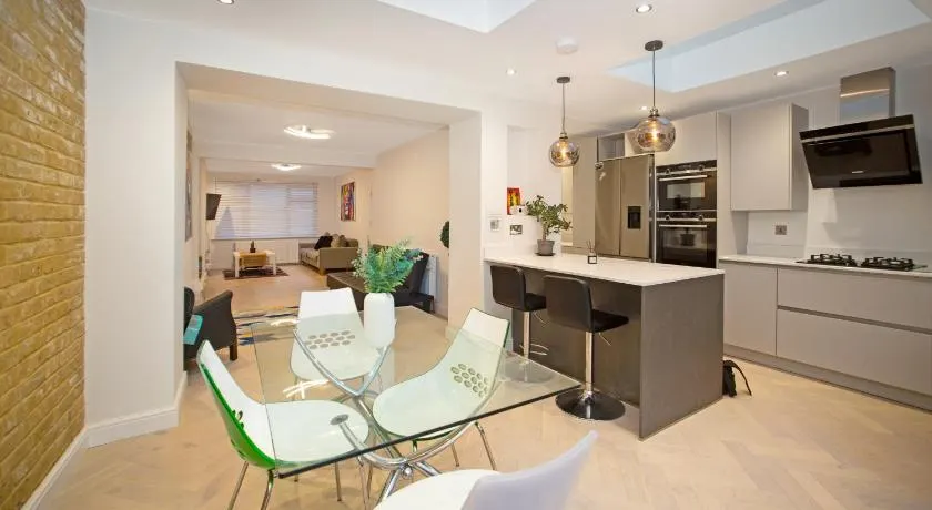 Urban Stay Rooms - Image 1