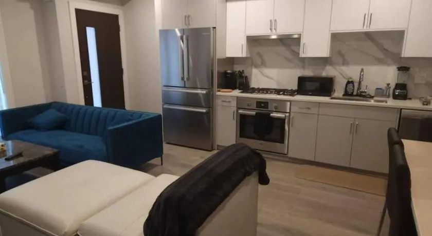 Modern 2BR Retreat with Full equipped Kitchen - Image 1