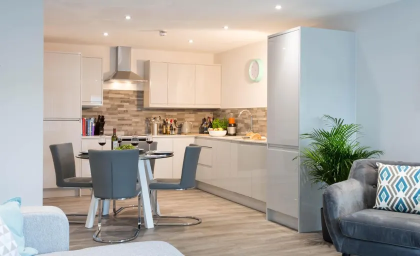 Cotels 7Zero1 Aparthotel - Unique Apartment building with friendly Reception - Pet Friendly - Private Garden Area - Image 1