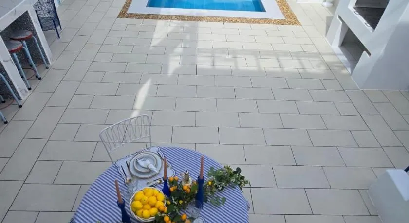 Villa Ikarus - Image 1