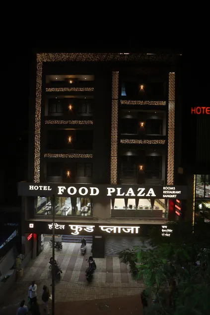 Hotel Food Plaza - Image 1