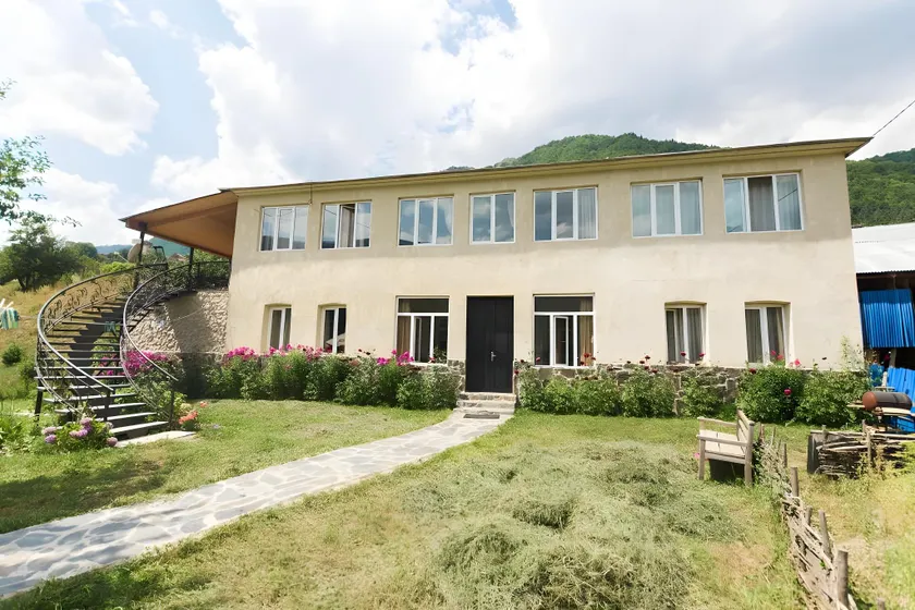 Babale's guesthouse - Image 1