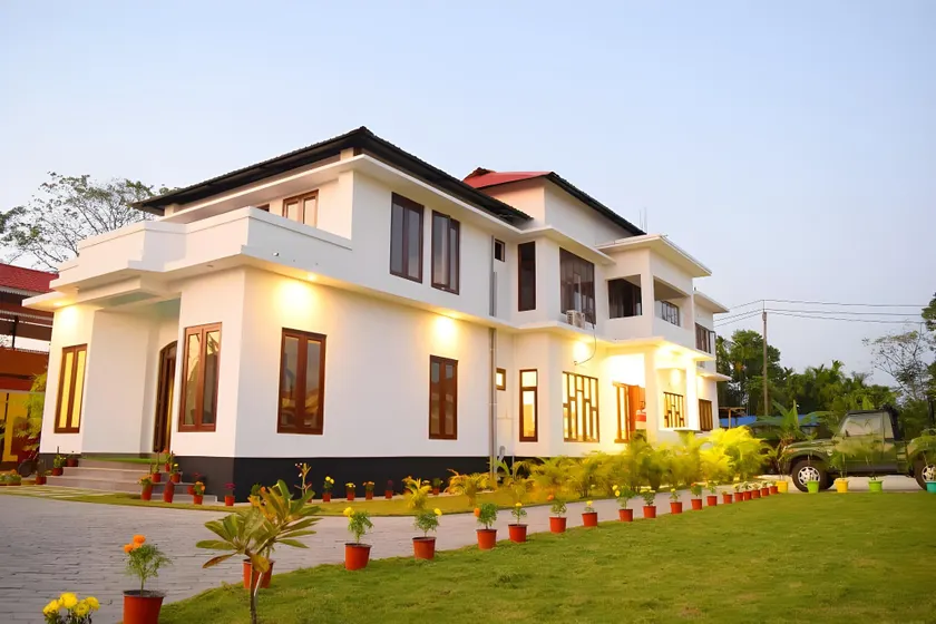 Dee Helios Assam - Image 1