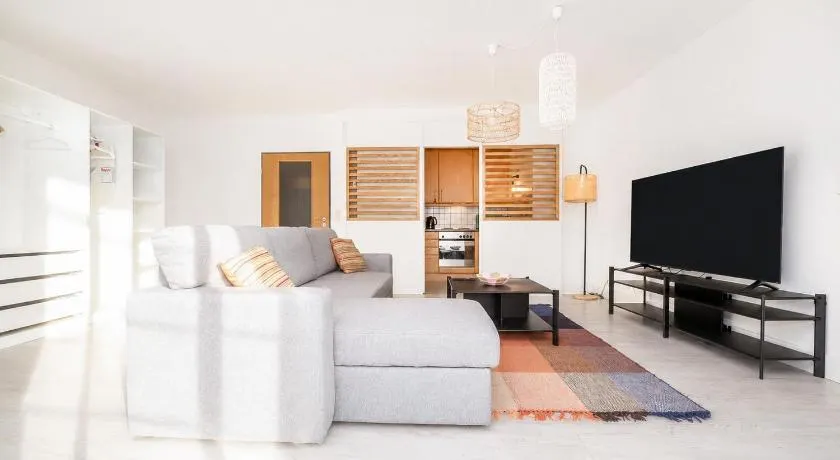 Grand Rue Studio - sleeps 5 - Image 1