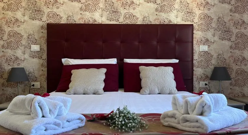 Porta alla Croce Guest House - Image 1