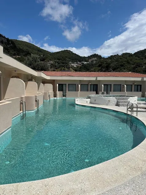 Z Exclusive Hotel and Villas - Image 1
