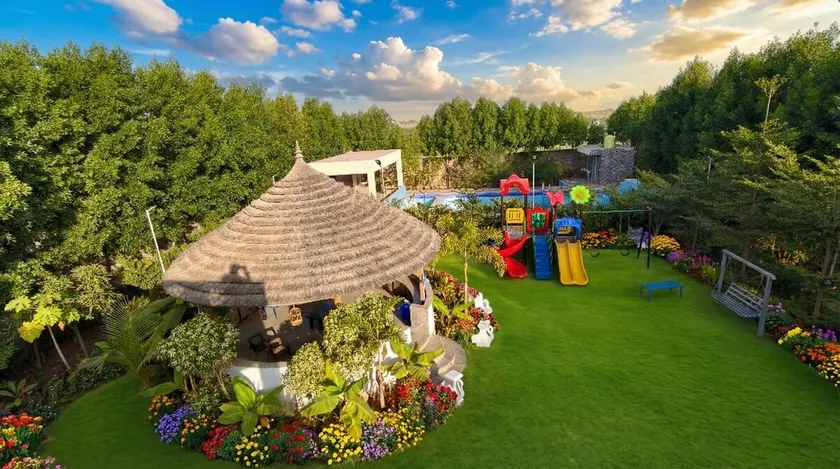 Rasa Vantara 3BHK Luxury Farm Stay for 10-15 People Family - Image 1