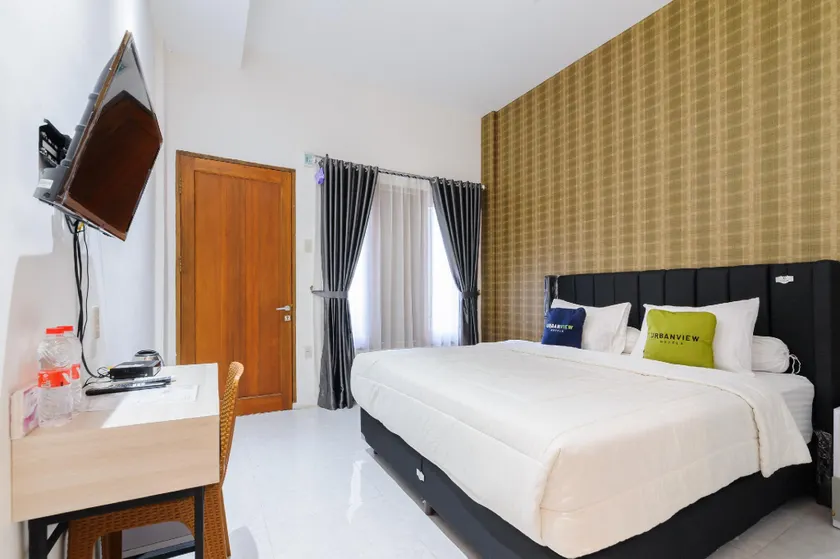 Urbanview Hotel Brodam's Pematang Siantar by RedDoorz - Image 1