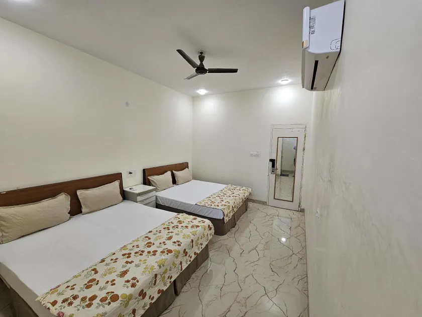 Elegant Stay Guest House By Rajput Bagichi - Image 1