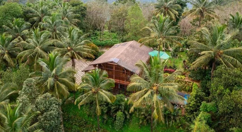 amã Stays & Trails The Malabar Villa Heliconia, Kozhikode - Image 1