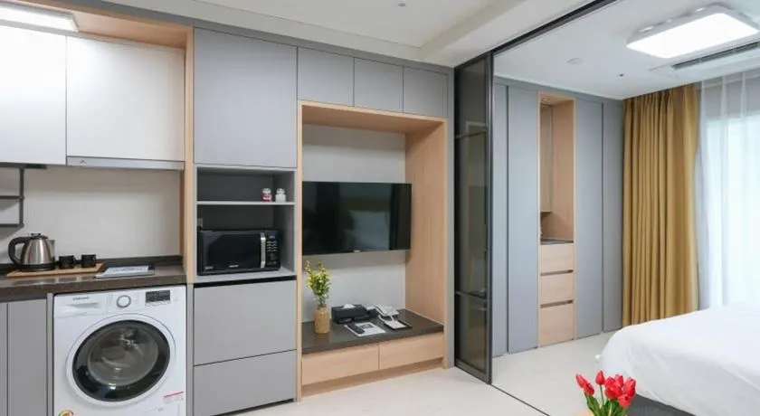 Firstcity Hotel YEOSU - Image 1