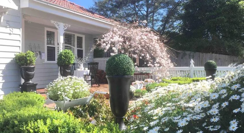 Newport Cottage sleeps 5 - Image 1