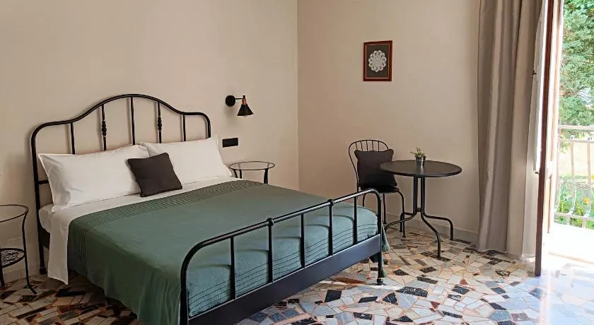 SUVAJ Rooms - Image 1