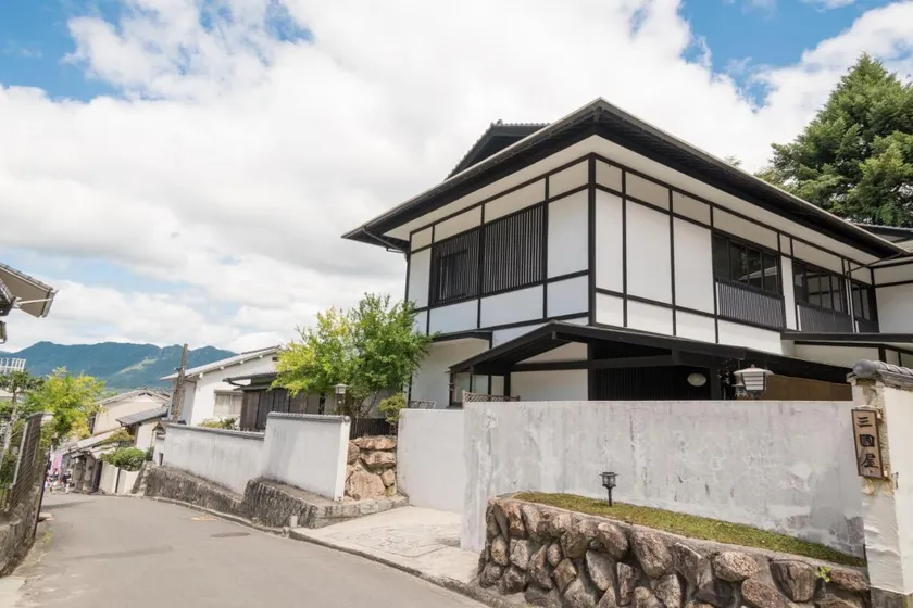 Miyajima Guest House Mikuniya - Image 1