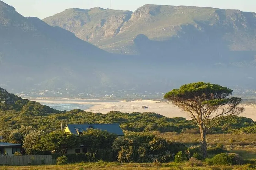 Kommetjie Villa, Beachfront Estate - Image 1