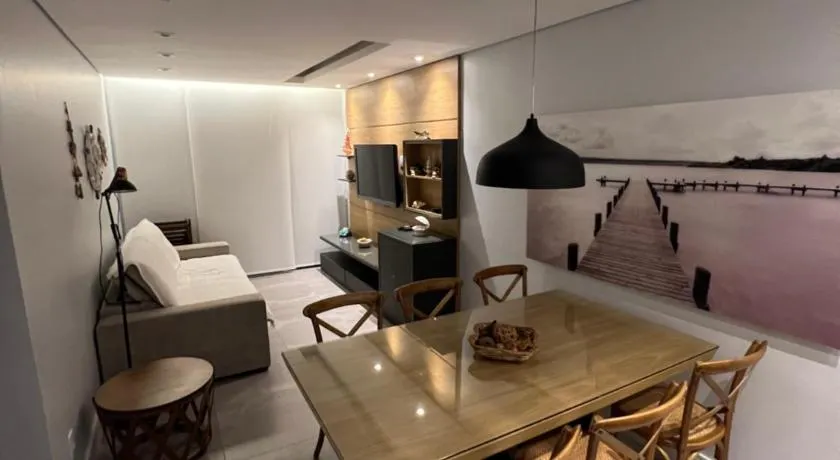 Apartamento Impecável Completo próximo à praia com Barco Opcional - Image 1