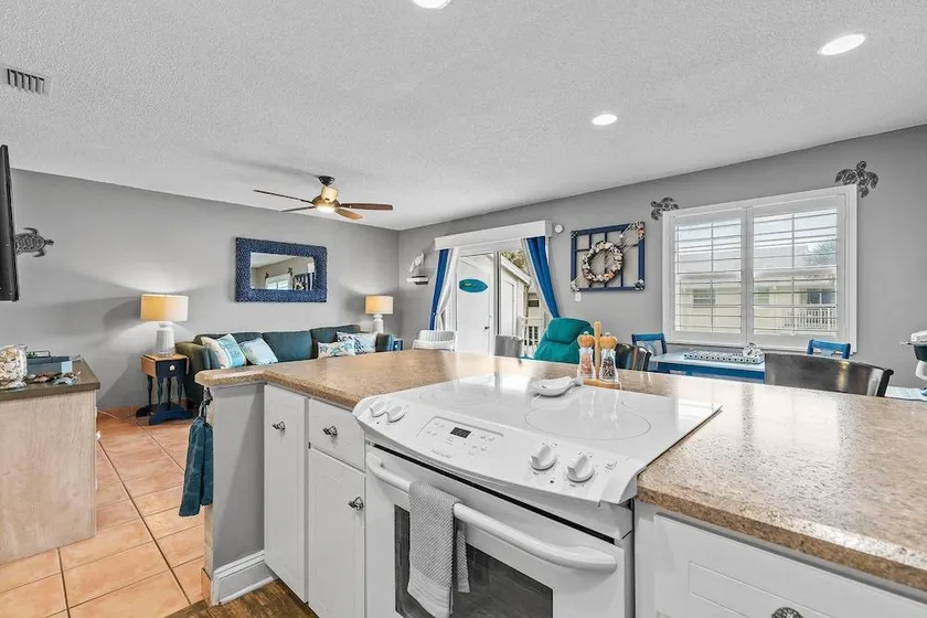 Colony Beach Club 210 - Image 1