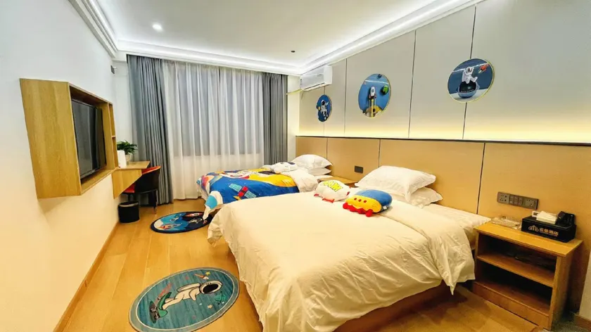 Yunman Hotel - Image 1