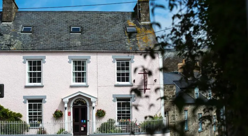 Cnapan Guest House, Newport Pembrokeshire - Image 1