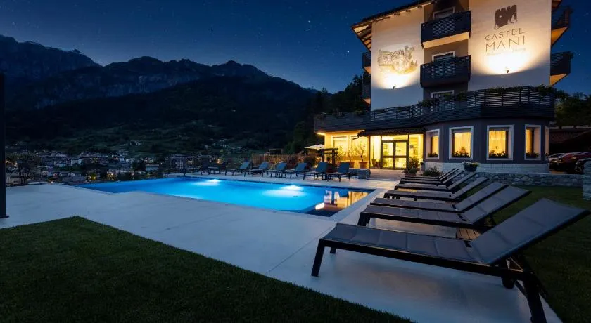 Hotel Castel Mani - Image 1