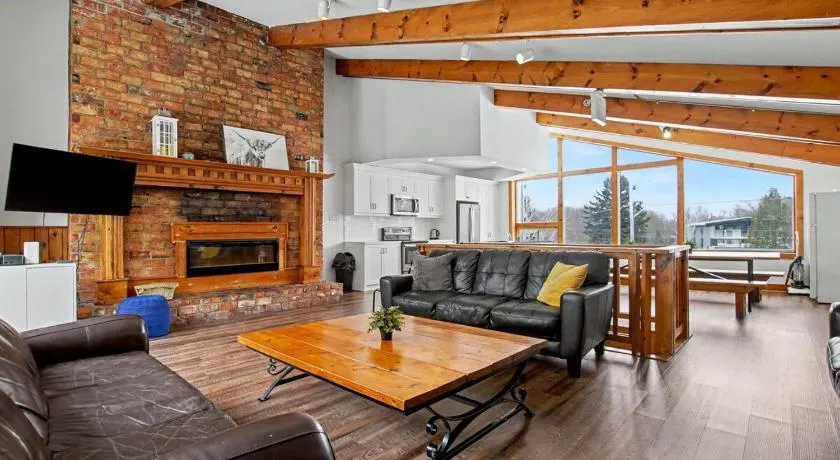 Birch View- Balcony-Backyard-Parking-Sauna-Sleeps 20 - Image 1