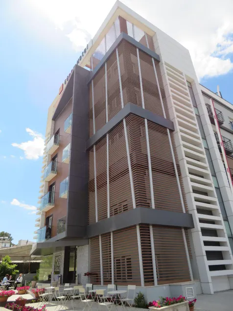 Hotel Sun - Image 1