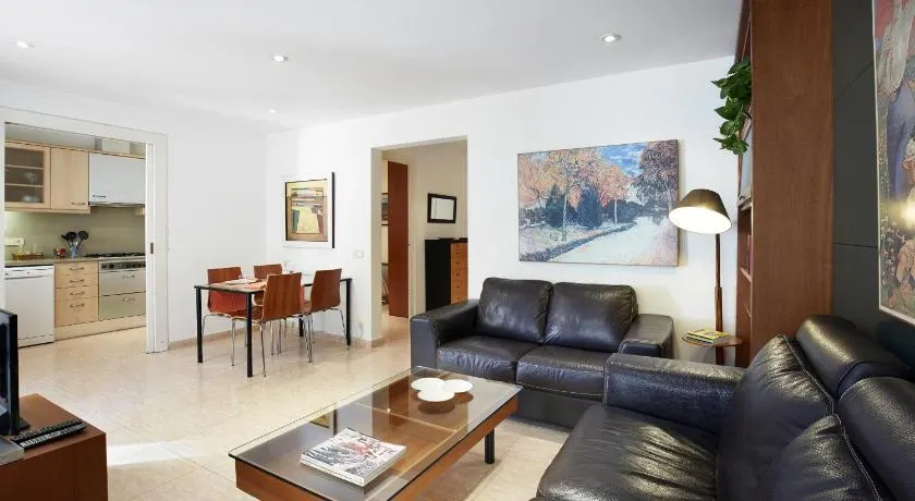 Apartamentos Calvet - Image 1