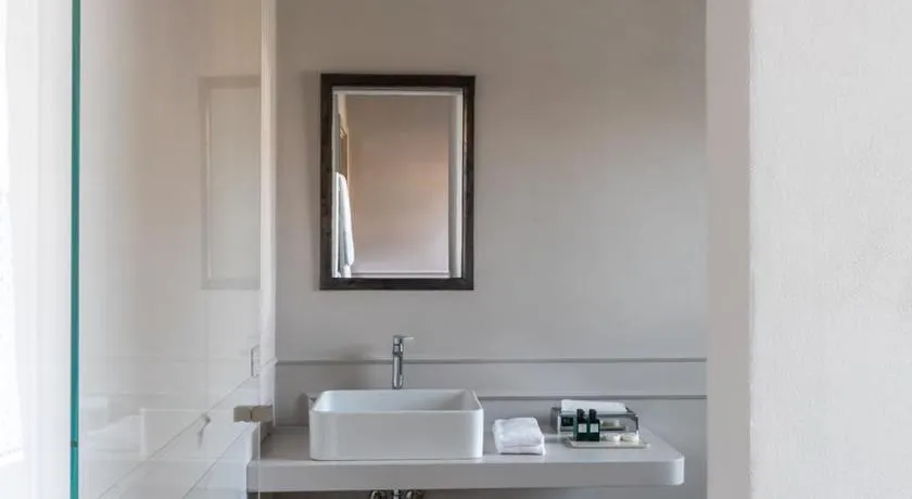 Suites Menaggio - Image 1